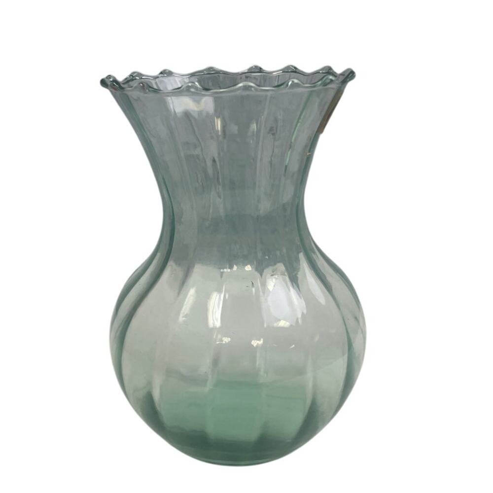 G3 100% Recycled Clear Glass 4" by 7" Fluted Flower Vase Made in Mexico